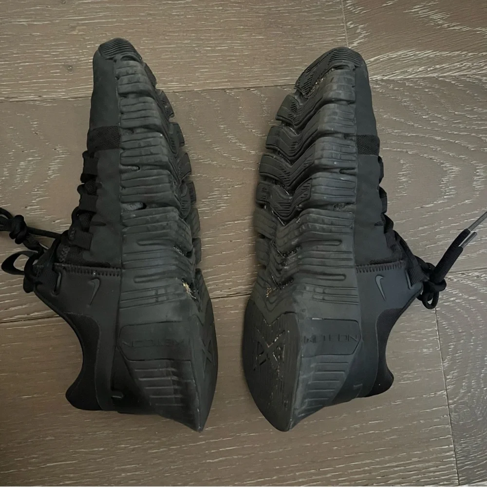 Nike Women’s All-Black Athletic Sneakers